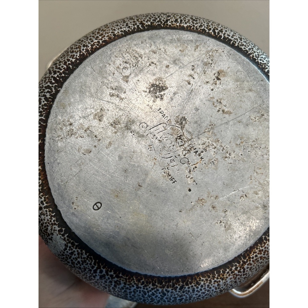 Vintage Silver Seal Century 10" Hammered Cast Aluminum Dutch Oven Pot w/ Lid - Picture 5 of 5